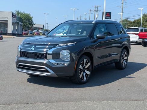 New 2025 Mitsubishi Outlander SEL image 7