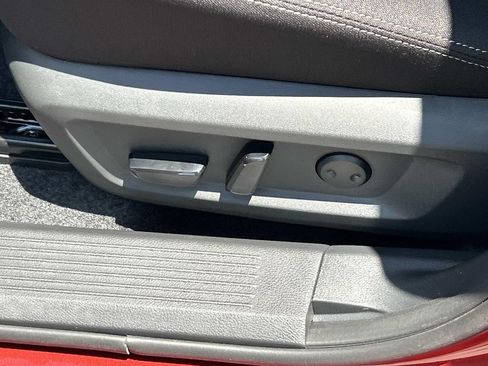 New 2026 Nissan Rogue SV FWD image 17