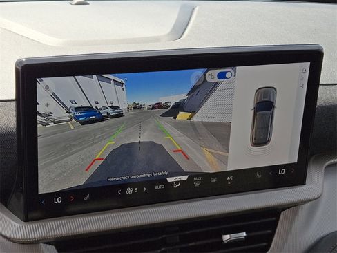 New 2025 Ford Explorer Active image 14