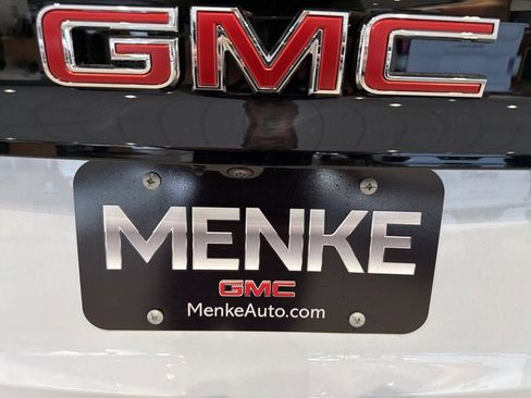 New 2026 GMC Acadia Elevation w/ Elevation Premium Package image 9