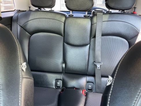 Used 2015 MINI Cooper 4-Door Hardtop FWD image 18
