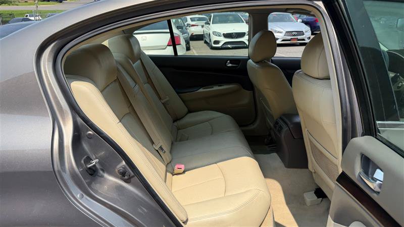 Used 2011 INFINITI G37 x Sedan w/ Premium Pkg AWD/4WD image 12