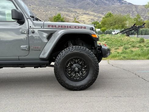 Used 2021 Jeep Wrangler Unlimited Rubicon AWD/4WD image 3