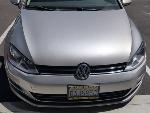 Used 2016 Volkswagen Golf S FWD image 5