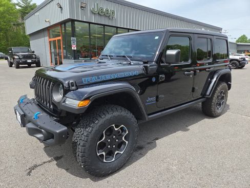 Used 2023 Jeep Wrangler Unlimited Rubicon 4xe w/ Steel Bumper Group AWD/4WD image 8