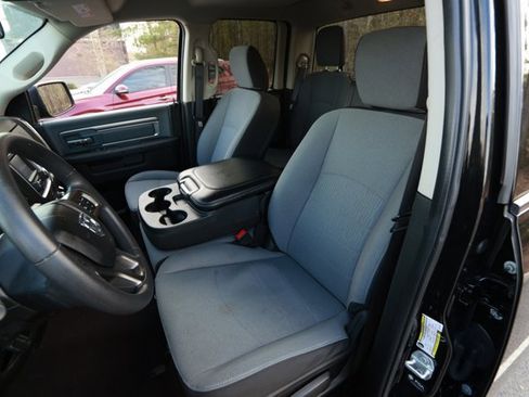 Used 2024 RAM 1500 Classic SLT image 22