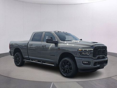 New 2026 RAM 2500 Laramie AWD/4WD image 3