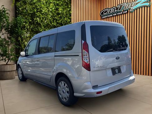 Used 2022 Ford Transit Connect XLT FWD image 3