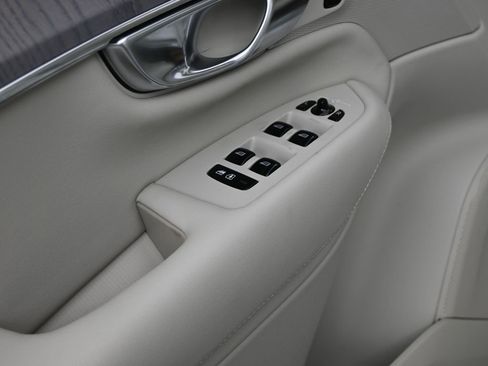 New 2026 Volvo XC90 B6 Ultra image 11