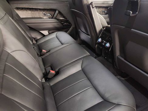 Used 2024 Land Rover Range Rover Sport SE AWD/4WD image 31