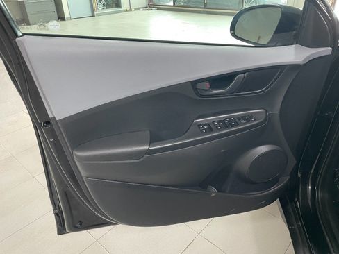 Used 2019 Hyundai Kona SEL image 15