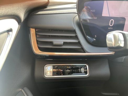 New 2026 Buick Envision Avenir image 13