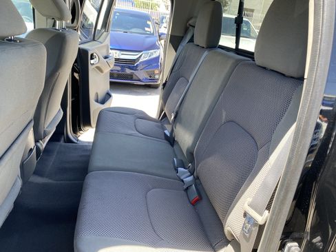 Used 2020 Nissan Frontier SV RWD image 16