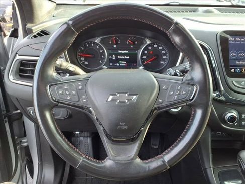Used 2022 Chevrolet Equinox RS w/ RS Leather Package image 19