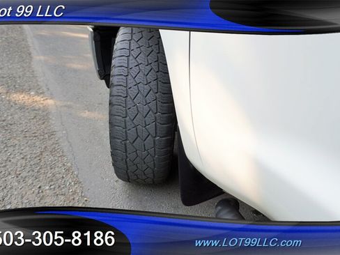 Used 2012 Toyota Tundra 4x4 CrewMax w/ Tow Pkg image 4