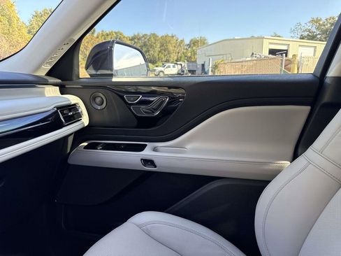 New 2026 Lincoln Aviator Reserve image 23