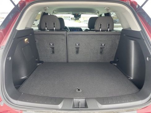 Used 2025 Chevrolet TrailBlazer LT w/ LT Cold Weather Package image 12