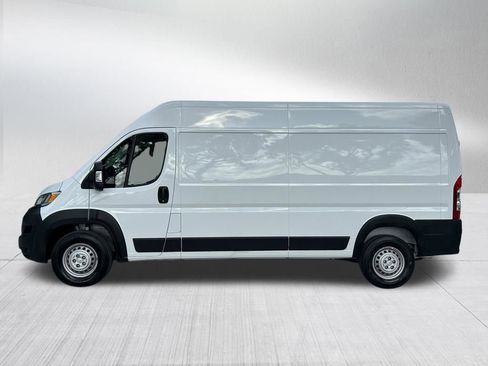Used 2025 RAM ProMaster 2500 w/ Convenience Group FWD image 10