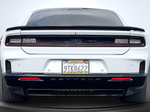 Used 2024 Dodge Charger Daytona Scat Pack w/ Plus Group AWD/4WD image 4