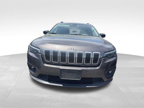 Used 2019 Jeep Cherokee Latitude Plus w/ Cold Weather Group AWD/4WD image 6