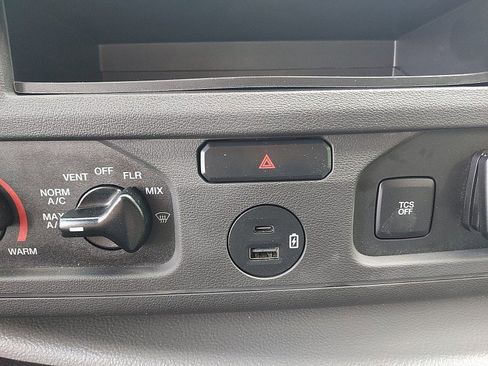 New 2025 Ford E-350 and Econoline 350 Super Duty w/ Power Equipment Group image 56