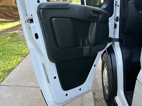 Used 2023 RAM ProMaster 2500 FWD image 40