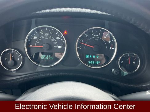 Used 2017 Jeep Wrangler Unlimited Rubicon w/ Connectivity Group image 13