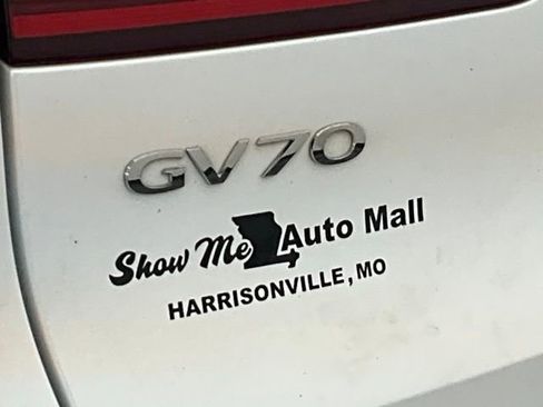Used 2023 Genesis GV70 2.5T w/ Advanced Package image 12