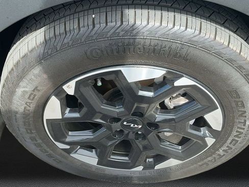 Used 2025 Kia Sorento S w/ Panoramic Sunroof Package FWD image 6
