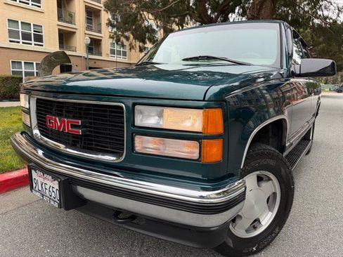 Used 1997 GMC Yukon 4WD 4-Door w/ Marketing Opt Pkg 5 image 10