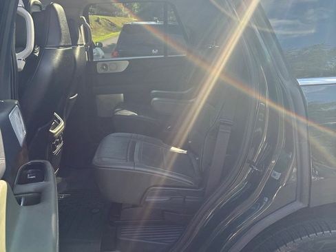 Used 2022 Lincoln Navigator Black Label AWD/4WD image 23