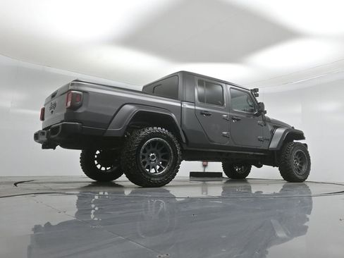 Used 2023 Jeep Gladiator Sport AWD/4WD image 41