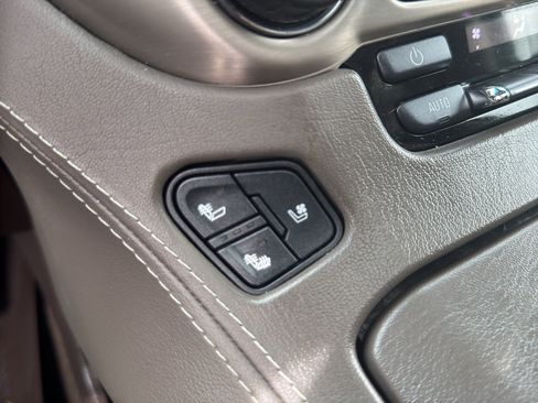 Used 2017 GMC Yukon Denali w/ Open Road Package image 31