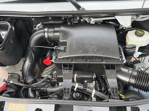Used 2022 Mercedes-Benz Sprinter 1500 image 14