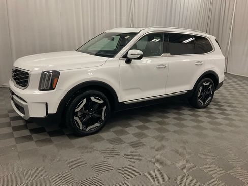 Used 2025 Kia Telluride S AWD/4WD image 12