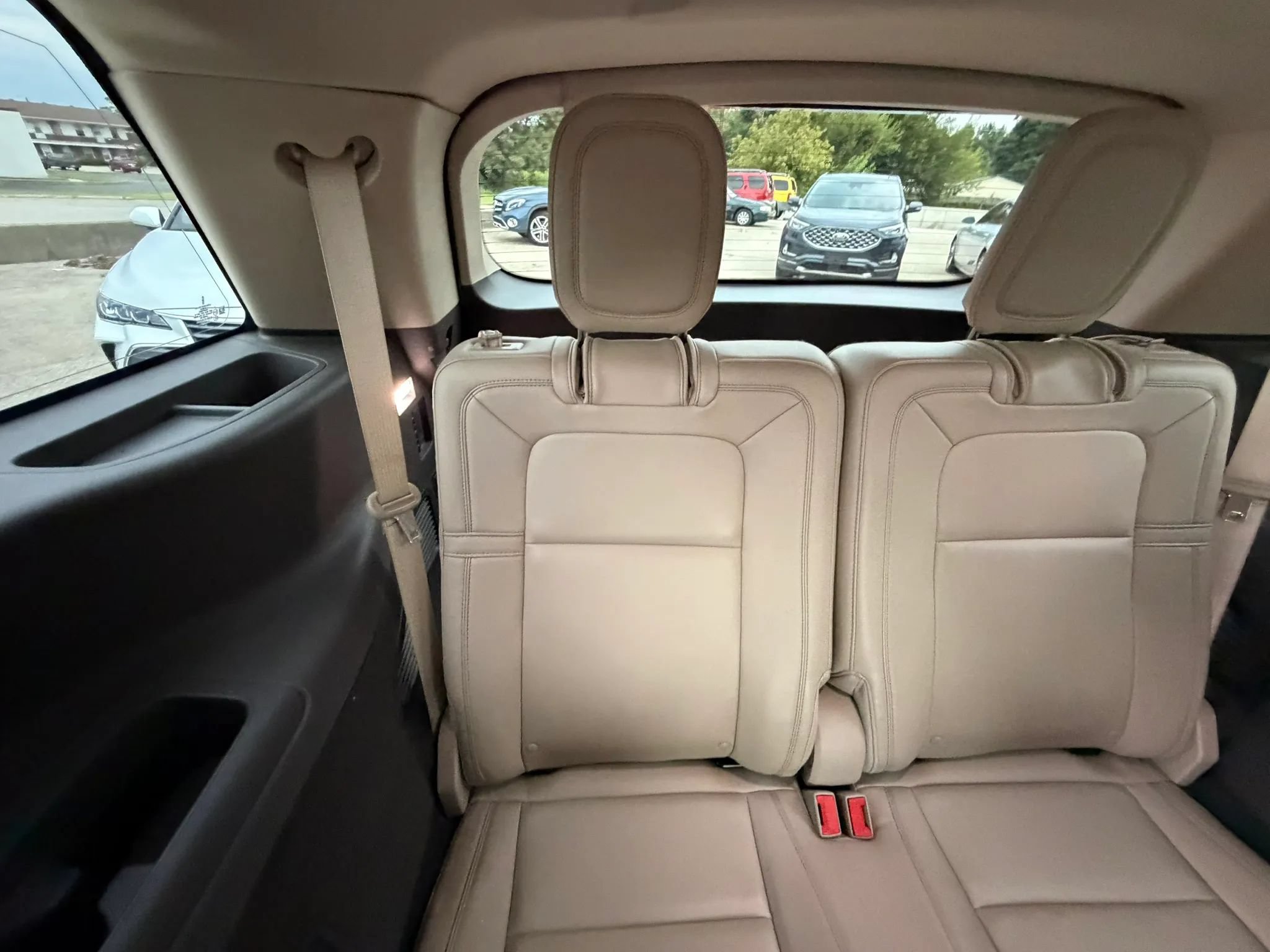 Used 2020 Lincoln Aviator Reserve w/ Elements Package Plus RWD image 35