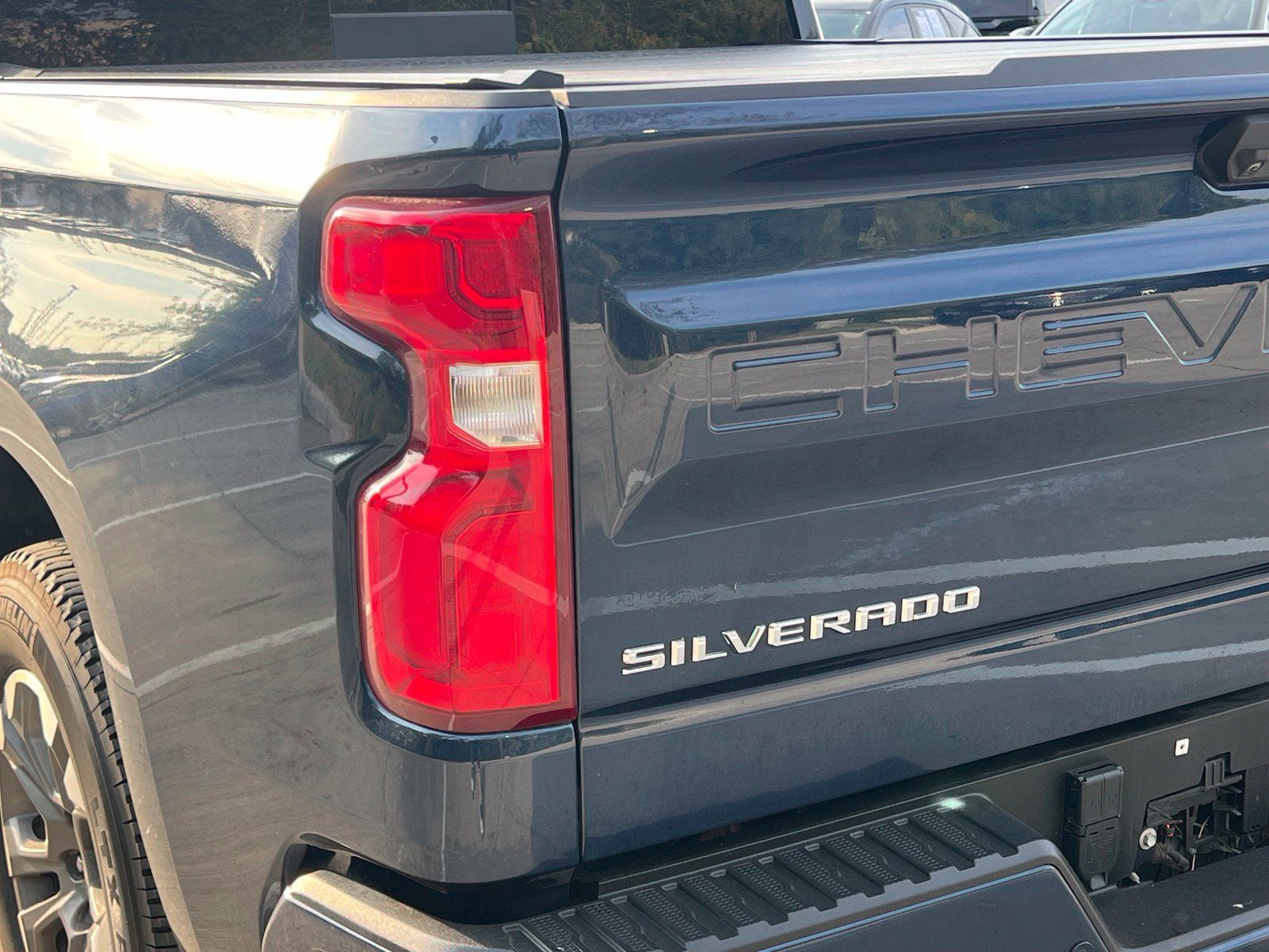 Used 2022 Chevrolet Silverado 1500 High Country w/ Z71 Off-Road Package AWD/4WD image 14