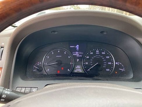 Used 2014 Lexus LS 460 AWD image 36