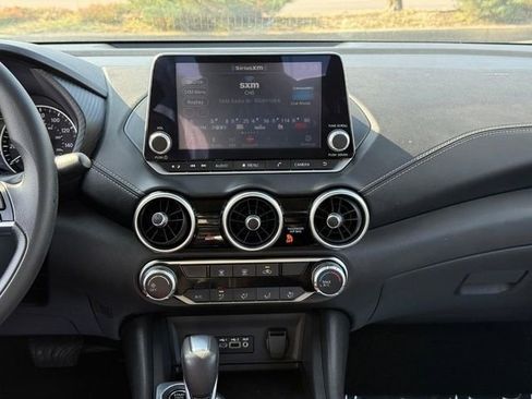 Used 2025 Nissan Sentra SV image 13