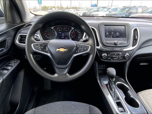 Used 2023 Chevrolet Equinox LT image 6