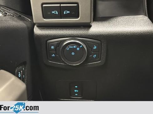 Used 2019 Ford F250 Lariat w/ Lariat Value Package AWD/4WD image 31