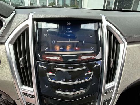 Used 2013 Cadillac SRX Luxury w/ Driver Awareness Package FWD image 17