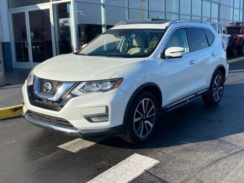 Used 2020 Nissan Rogue SL w/ Premium Package image 4