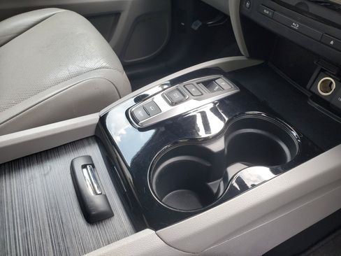 Used 2016 Honda Pilot Elite image 38