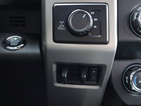 Used 2021 Ford F350 Lariat image 31