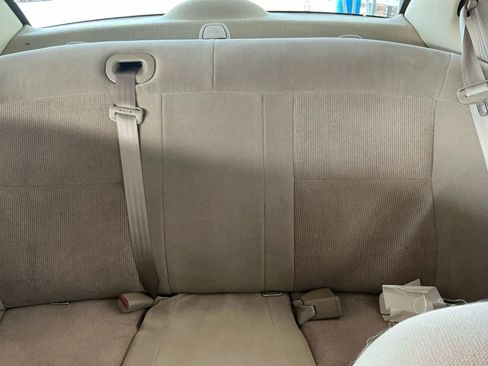 Used 2001 Ford Taurus LX FWD image 3
