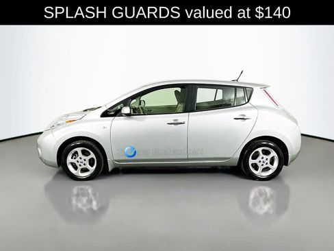 Used 2011 Nissan Leaf SL w/ Eco Design Pkg image 5