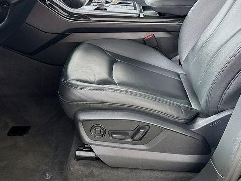 Used 2023 Audi Q7 2.0T Premium w/ Convenience Package image 22