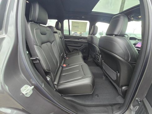 New 2025 Jeep Grand Cherokee Limited AWD/4WD image 15