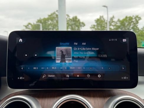 Used 2022 Mercedes-Benz GLC 300 4MATIC image 20